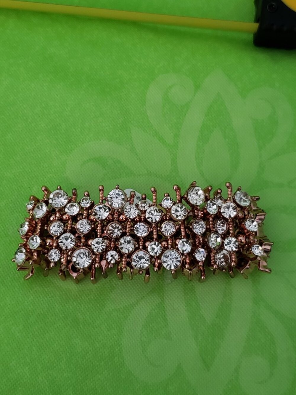 Beautiful Rinstone Bracelet - Picture 7 of 11